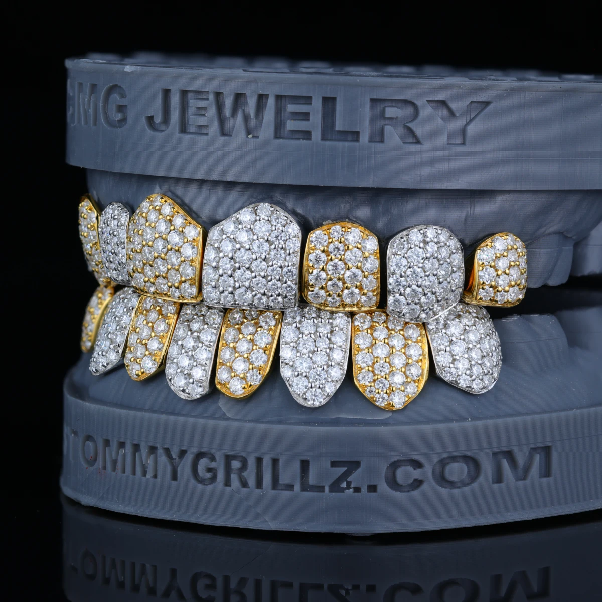 Iced Honeycomb Setting Two‑Tone Plating Grillz - Image 4