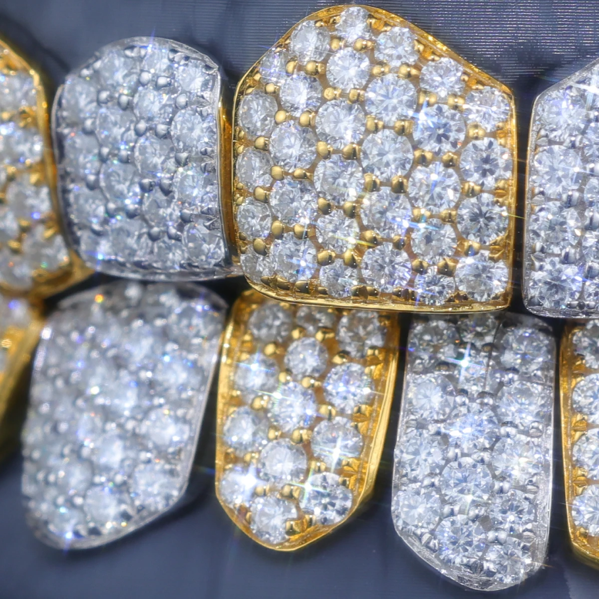 Iced Honeycomb Setting Two‑Tone Plating Grillz - Image 2